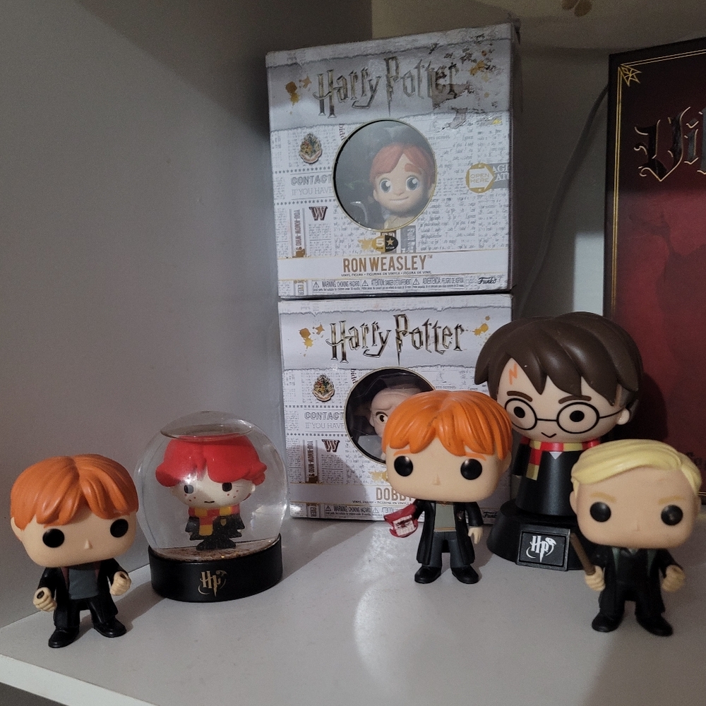 Harry potter lot.